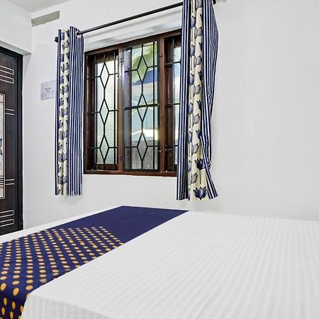 Spot On Blissful Villa Kochi Екстер'єр фото