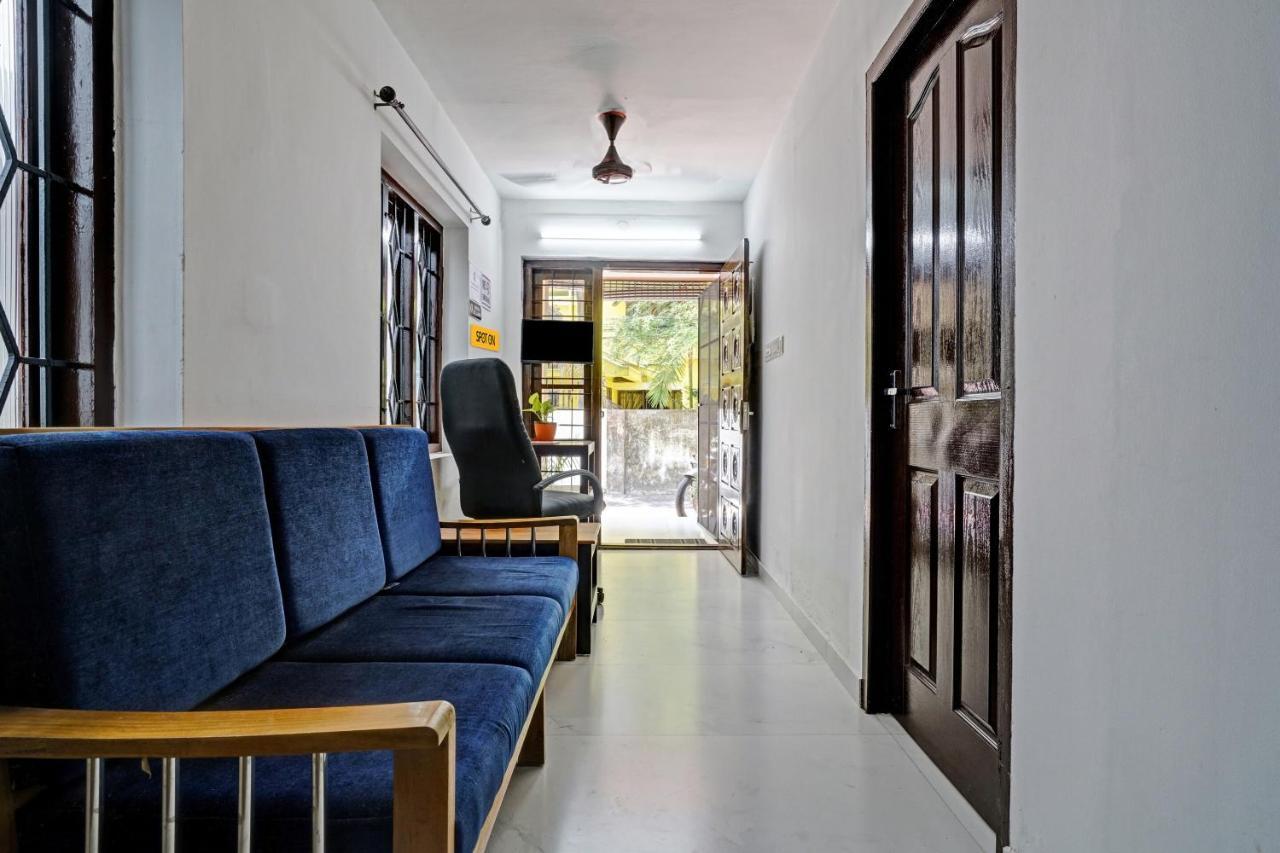 Spot On Blissful Villa Kochi Екстер'єр фото