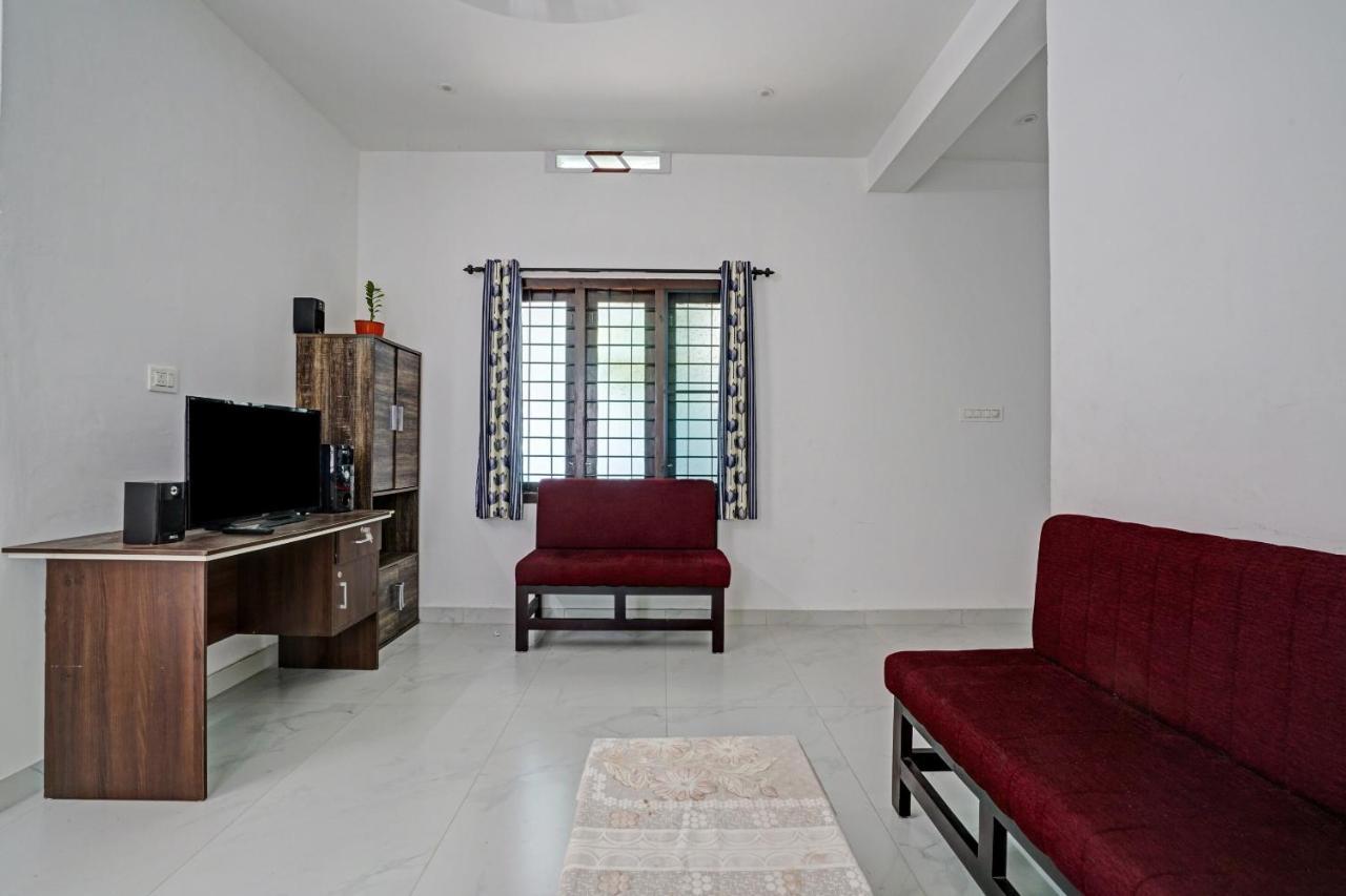 Spot On Blissful Villa Kochi Екстер'єр фото