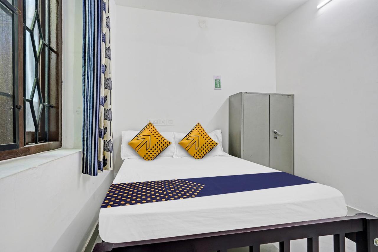 Spot On Blissful Villa Kochi Екстер'єр фото