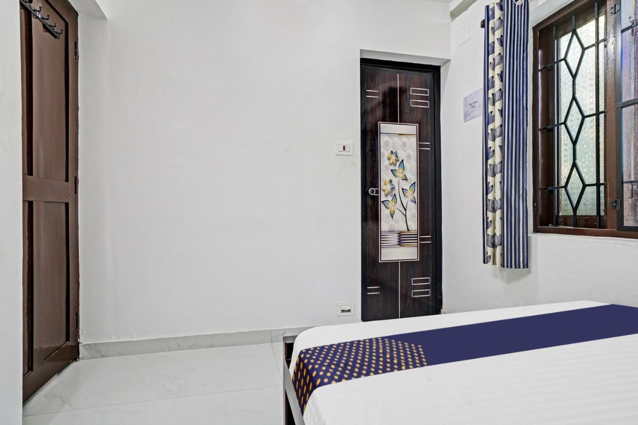 Spot On Blissful Villa Kochi Екстер'єр фото
