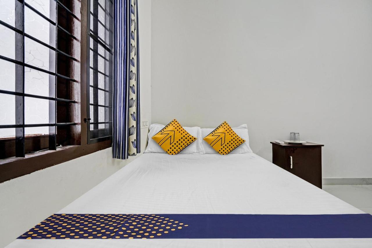 Spot On Blissful Villa Kochi Екстер'єр фото